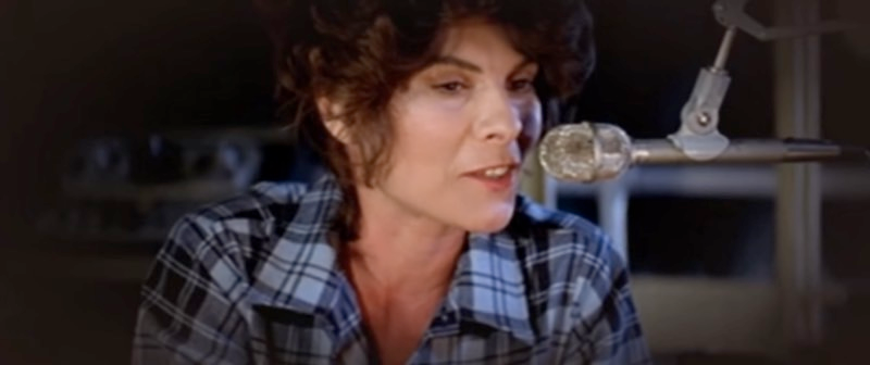 Illustration for article titled 6 Movies That Adrienne Barbeau Made Way More Awesome With Her Presence